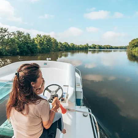 Bateau Sans Permis 2 6 Couchages Grez-Neuville