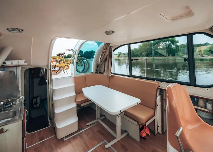 Bateau Sans Permis 2 6 Couchages ספינת מלון